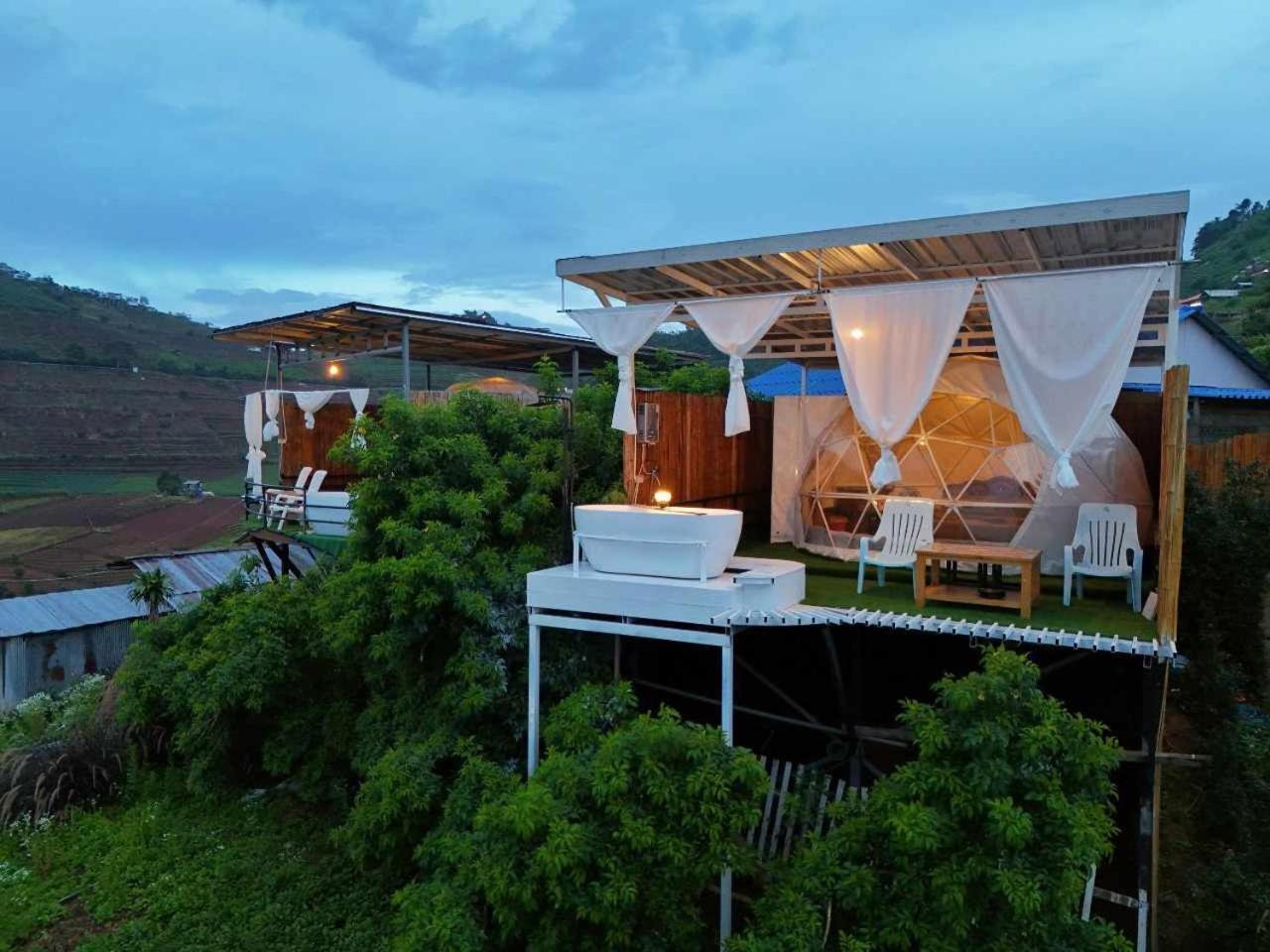 Hotel ภูวิมาน ม่อนแจ่ม Mon Jam Exterior foto
